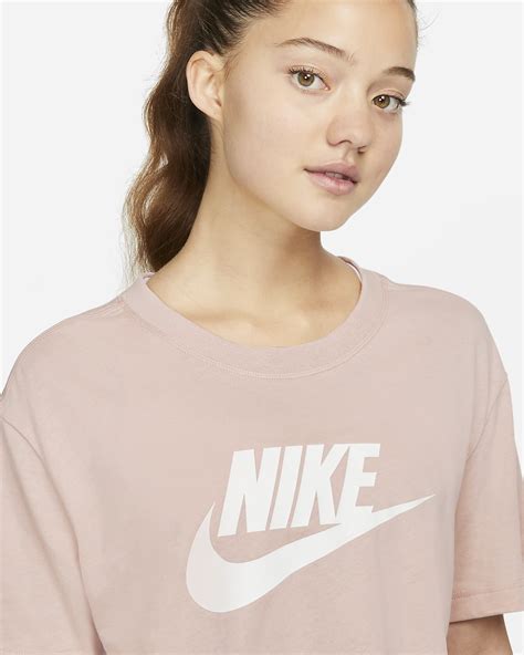 nike t shirt damen kleines logo|Nike Sportswear Essential Kurz.